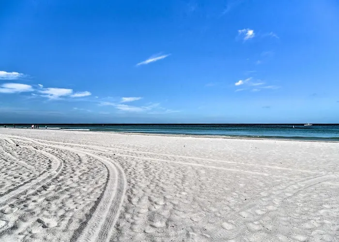 Florida Unit Steps From Indian Rocks Access! *