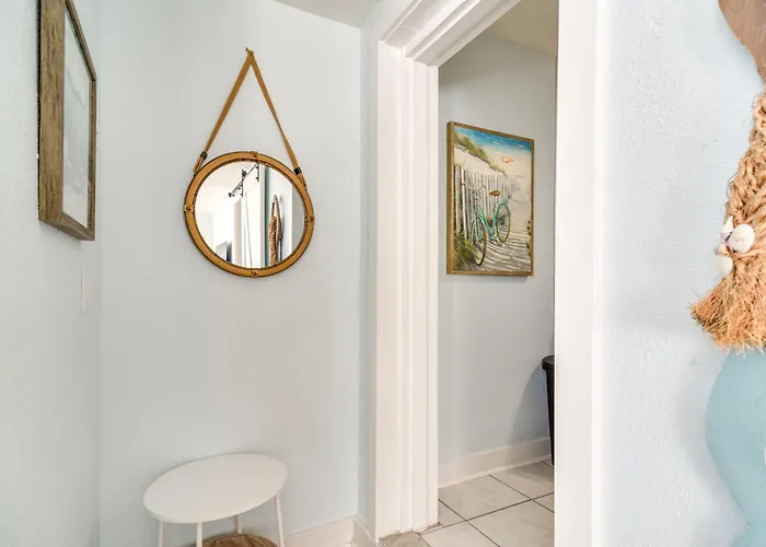 Florida Unit Steps From Indian Rocks Access! Apartment Clearwater Beach