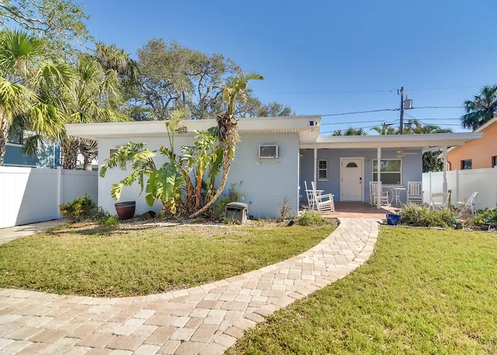 Florida Unit Steps From Indian Rocks Access! * Clearwater Beach