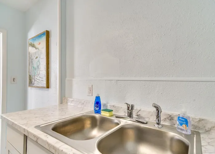 Florida Unit Steps From Indian Rocks Access! *