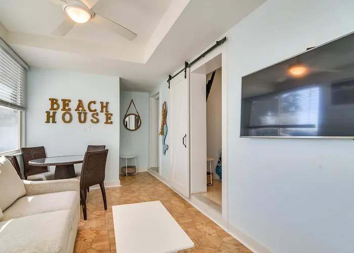Florida Unit Steps From Indian Rocks Access! Clearwater Beach